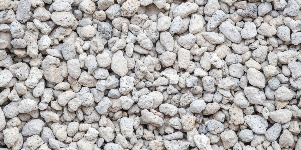 The Aussie Grower’s Guide to Pumice Stone for Plants (2025)